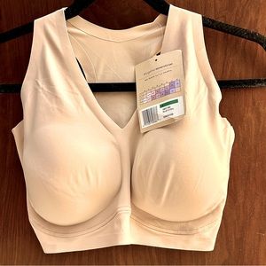 NWT True & Co. True Body Lift V Neck bra with Soft Form Band  & Co. Size L.